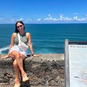 Meet your Posher, Marissa